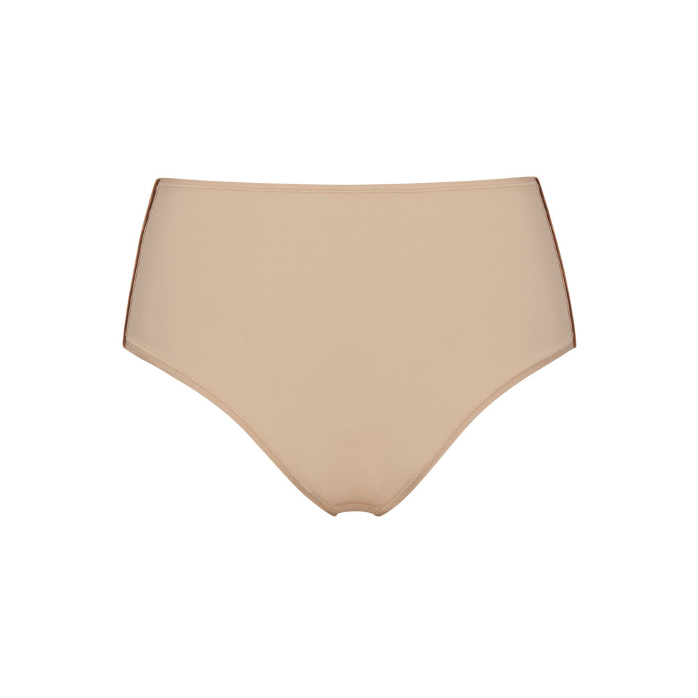 Skims ADAPTIVE FITS EVERYBODY Boy Short Beige | EZQ-504736
