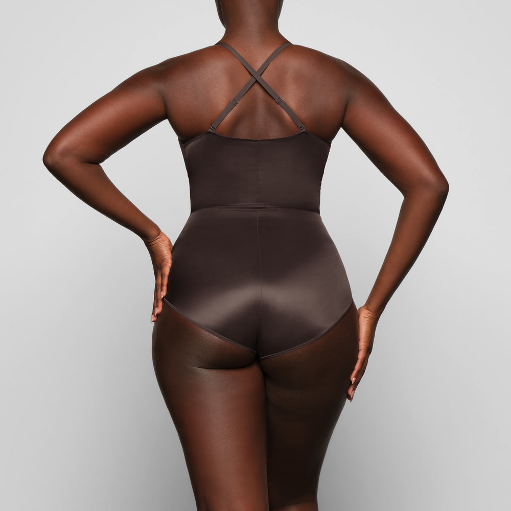 Skims BARELY THERE BODYSUIT BRIEF W/ SNAPS Bodysuit Koffie | QUT-894532