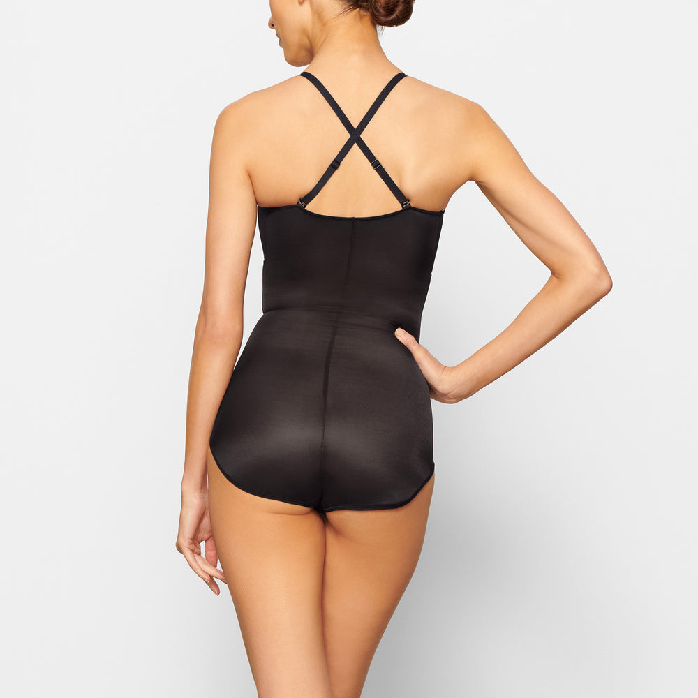 Skims BARELY THERE BODYSUIT BRIEF W/ SNAPS Bodysuit Zwart | TGE-172539