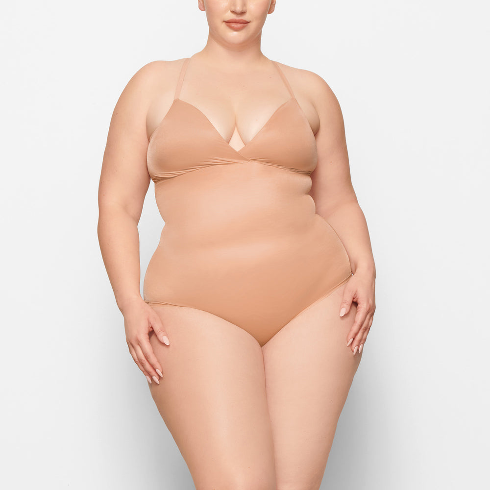 Skims BARELY THERE BODYSUIT BRIEF W/ SNAPS Bodysuit Beige | UIQ-583462