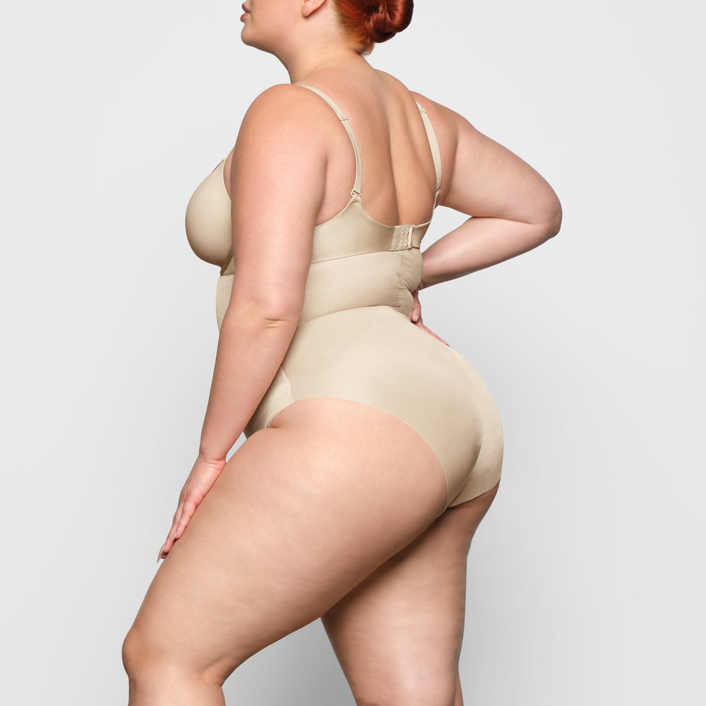 Skims BARELY THERE HIGH WAIST Brief Bruin | PJT-864752