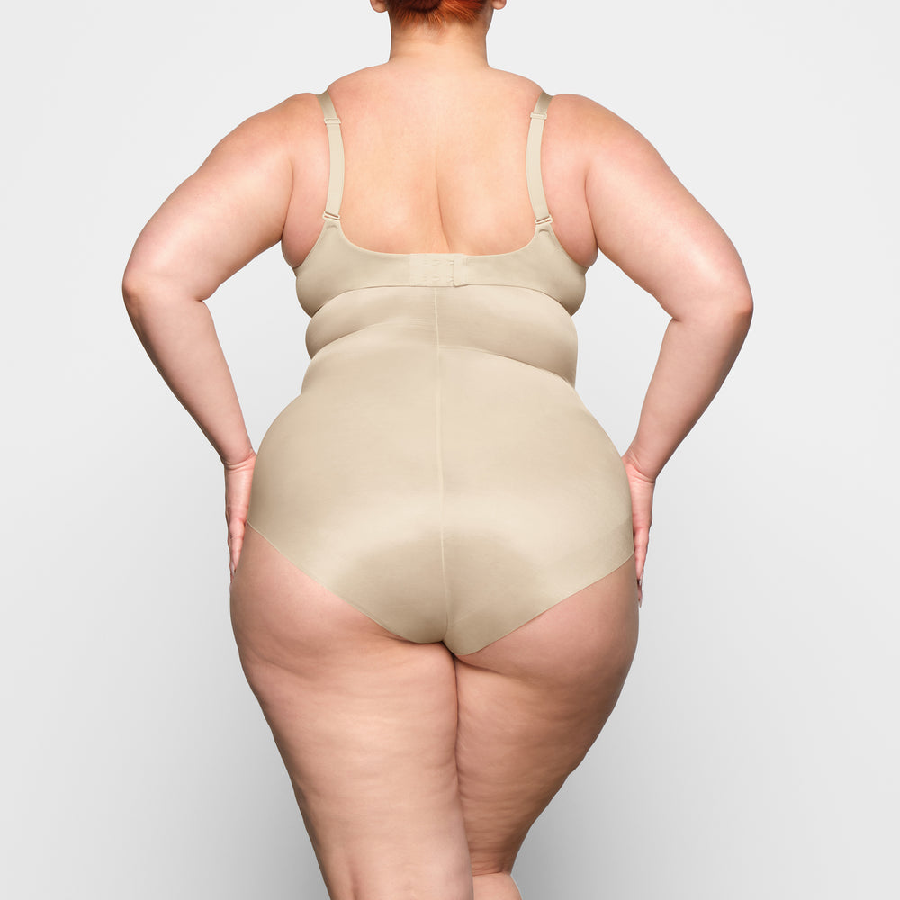 Skims BARELY THERE HIGH WAIST Brief Bruin | PJT-864752