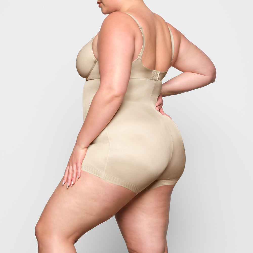 Skims BARELY THERE HIGH WAIST Korte Broek Bruin | QJL-781634