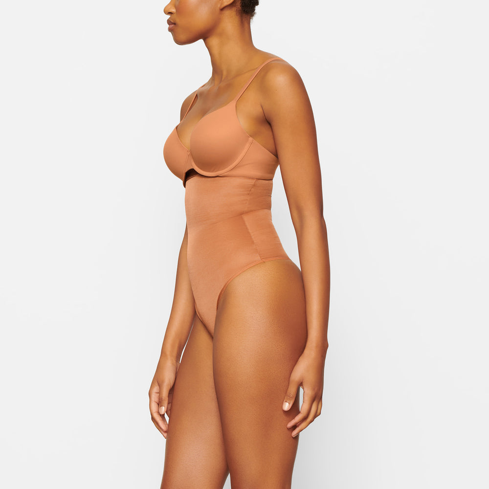 Skims BARELY THERE HIGH WAIST Thong Abrikoos | ANS-731684