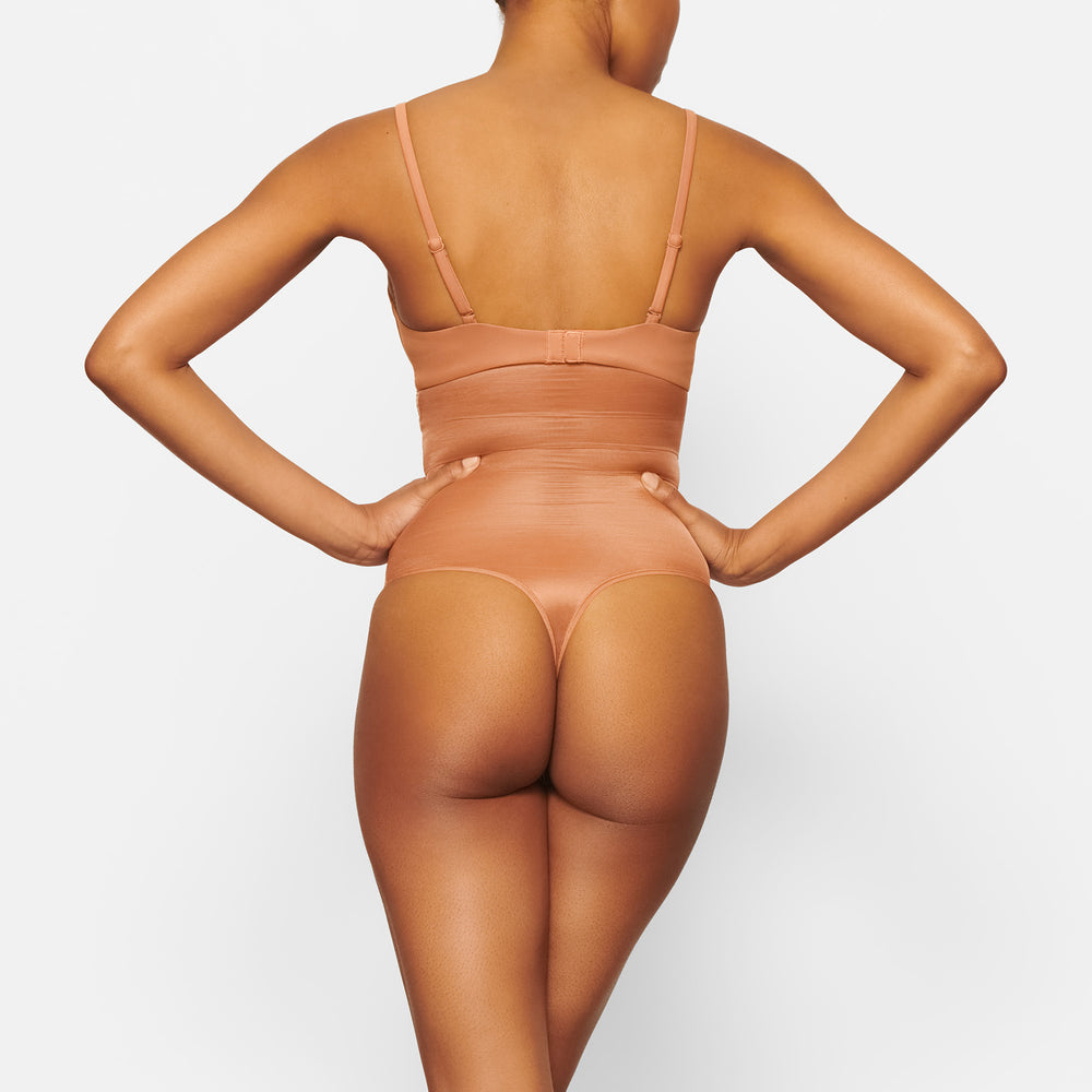 Skims BARELY THERE HIGH WAIST Thong Abrikoos | ANS-731684
