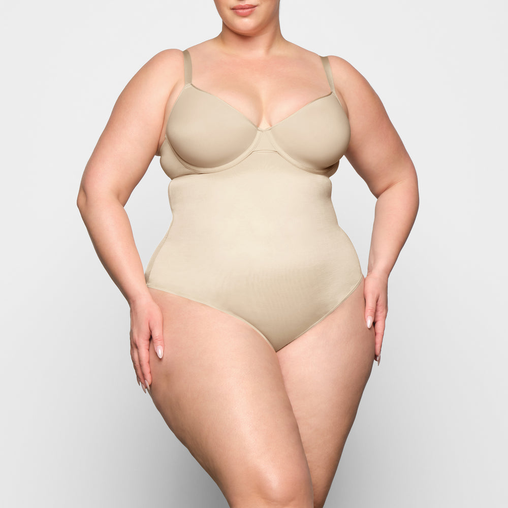 Skims BARELY THERE HIGH WAIST Thong Bruin | BYN-183694