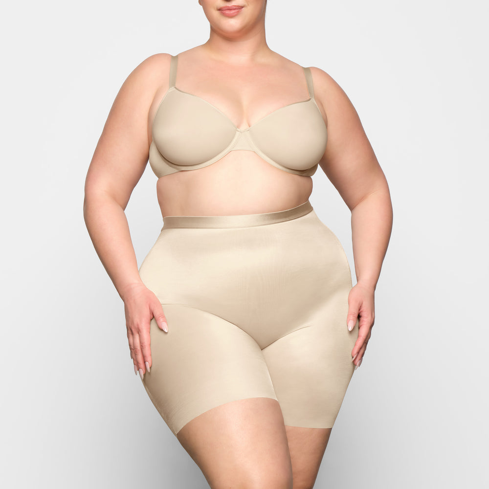 Skims BARELY THERE LOW BACK Korte Broek Bruin | SCW-903652