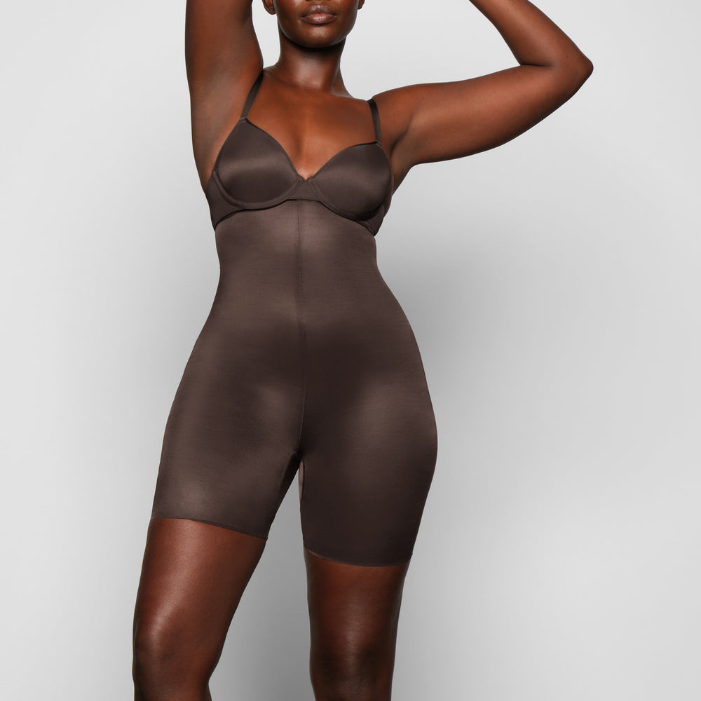 Skims BARELY THERE MID THIGH Korte Broek Koffie | HNJ-938276