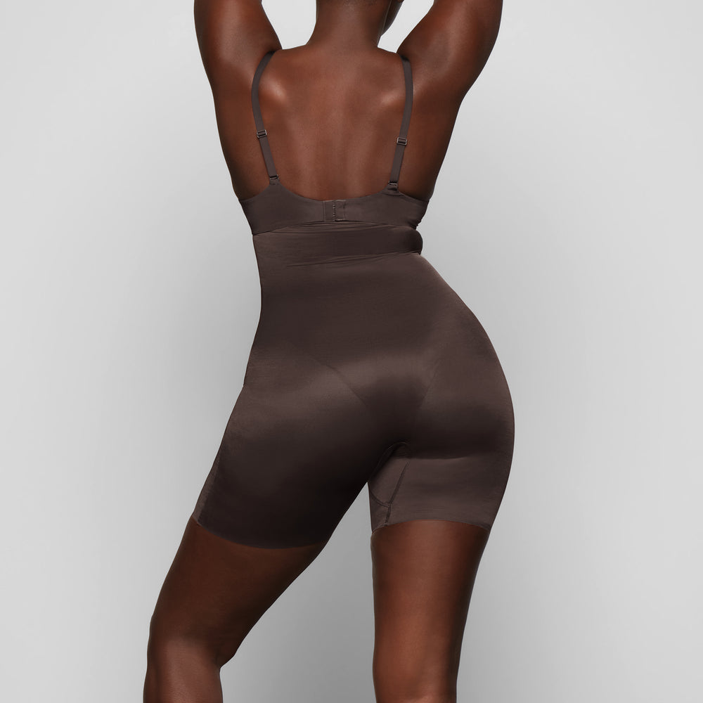 Skims BARELY THERE MID THIGH Korte Broek Koffie | HNJ-938276