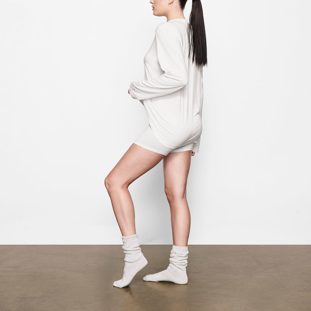 Skims BOYFRIEND LONG SLEEVE T-shirt Wit | RIZ-819362