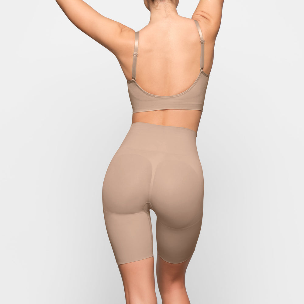 Skims BUTT ENHANCING Korte Broek Beige | JUT-725601