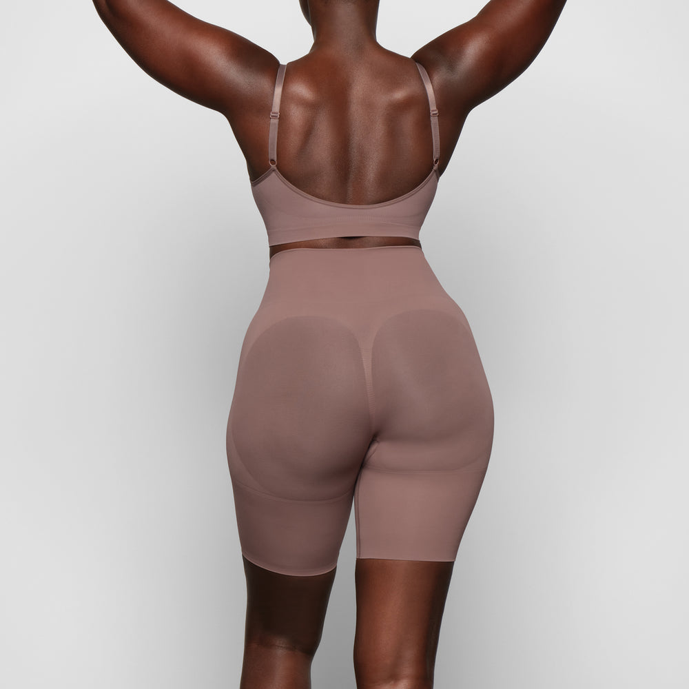 Skims BUTT ENHANCING Korte Broek Bruin | CIN-580276