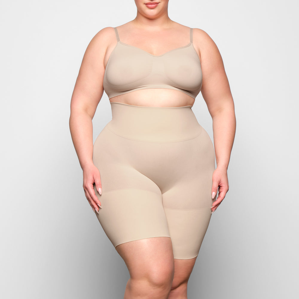 Skims BUTT ENHANCING Korte Broek Bruin | TIR-214530