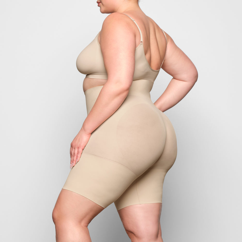 Skims BUTT ENHANCING Korte Broek Bruin | TIR-214530