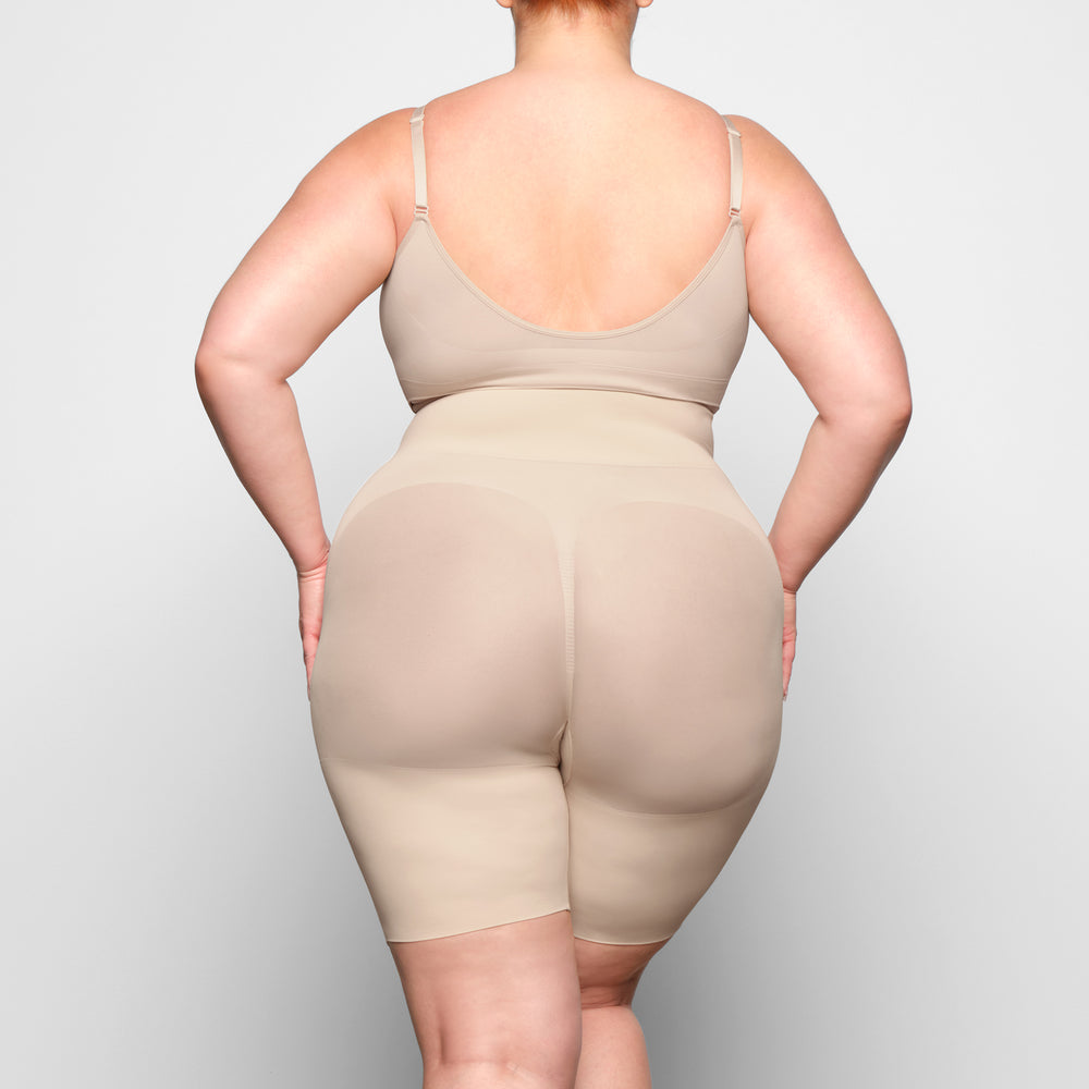 Skims BUTT ENHANCING Korte Broek Bruin | TIR-214530