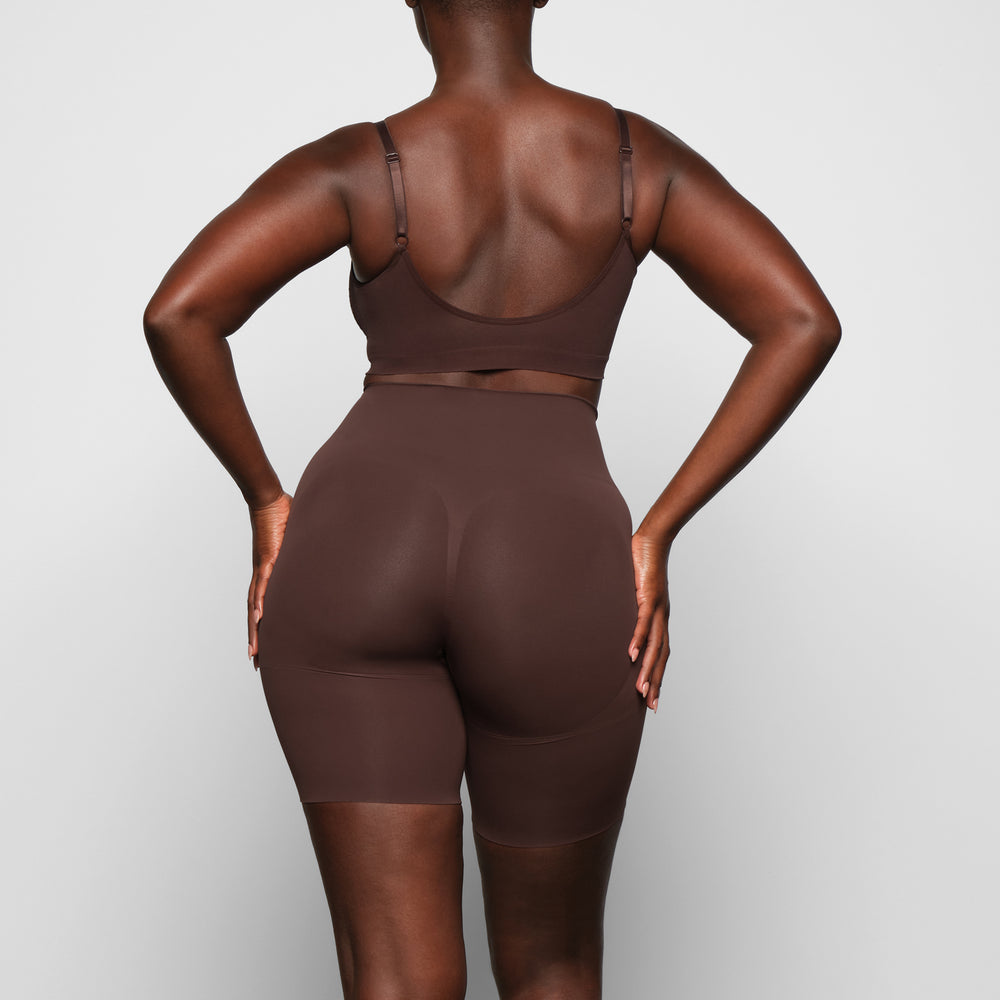 Skims BUTT ENHANCING Korte Broek Chocola | HDR-871456