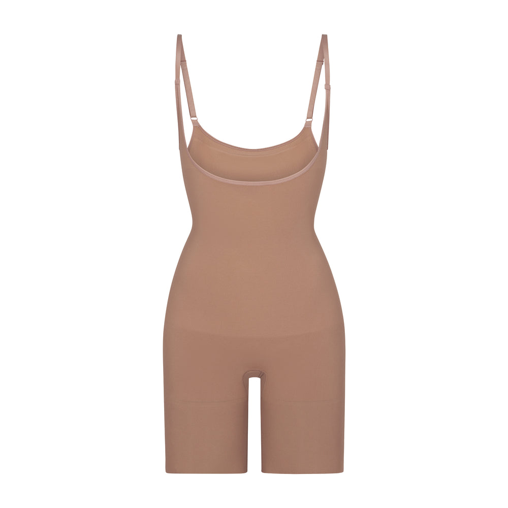 Skims BUTT ENHANCING Open Bust Bodysuit Abrikoos | DKG-619285