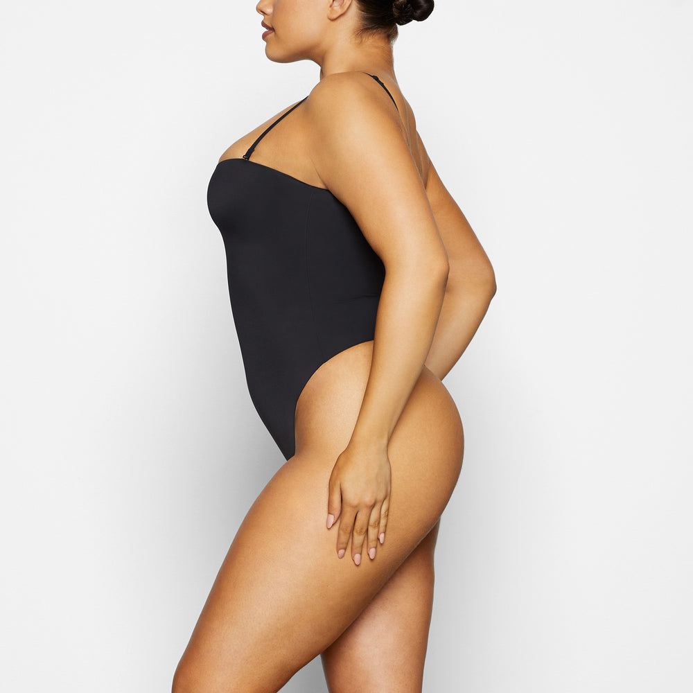Skims CONTOUR LIFT STRAIGHT NECK Bodysuit Zwart | IPC-809637