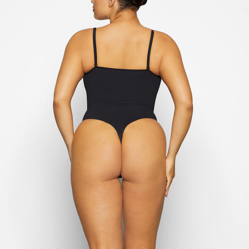 Skims CONTOUR LIFT STRAIGHT NECK Bodysuit Zwart | IPC-809637