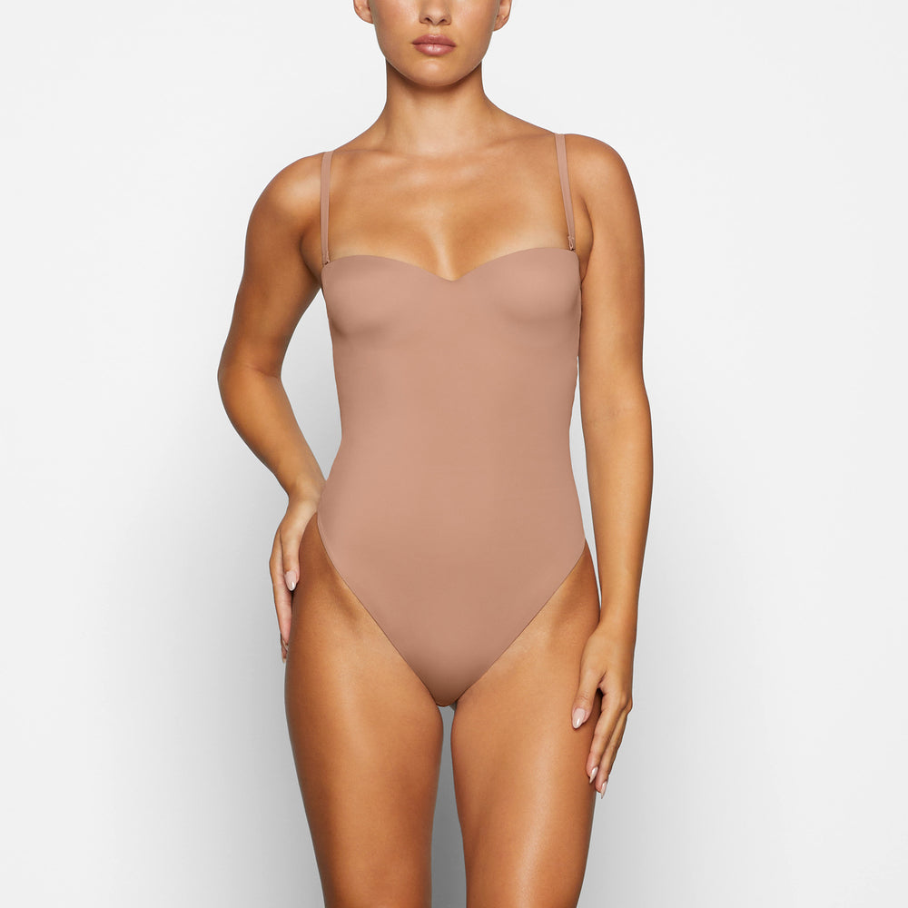 Skims CONTOUR LIFT STRAIGHT NECK Bodysuit Abrikoos | RJB-328619