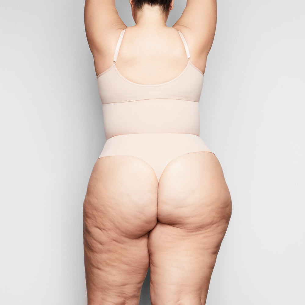Skims CORE CONTROL Thong Beige | HGY-691835