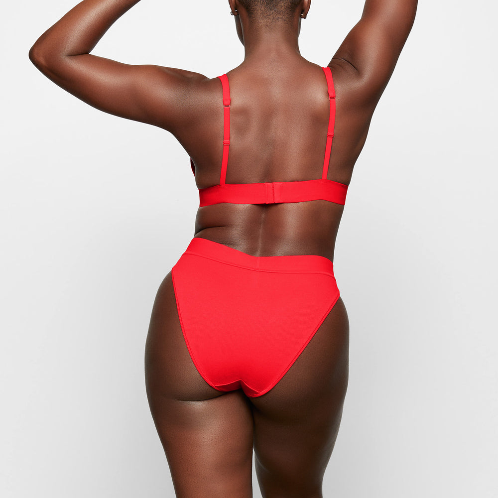 Skims COTTON RIB MID RISE Brief Rood | HID-824967