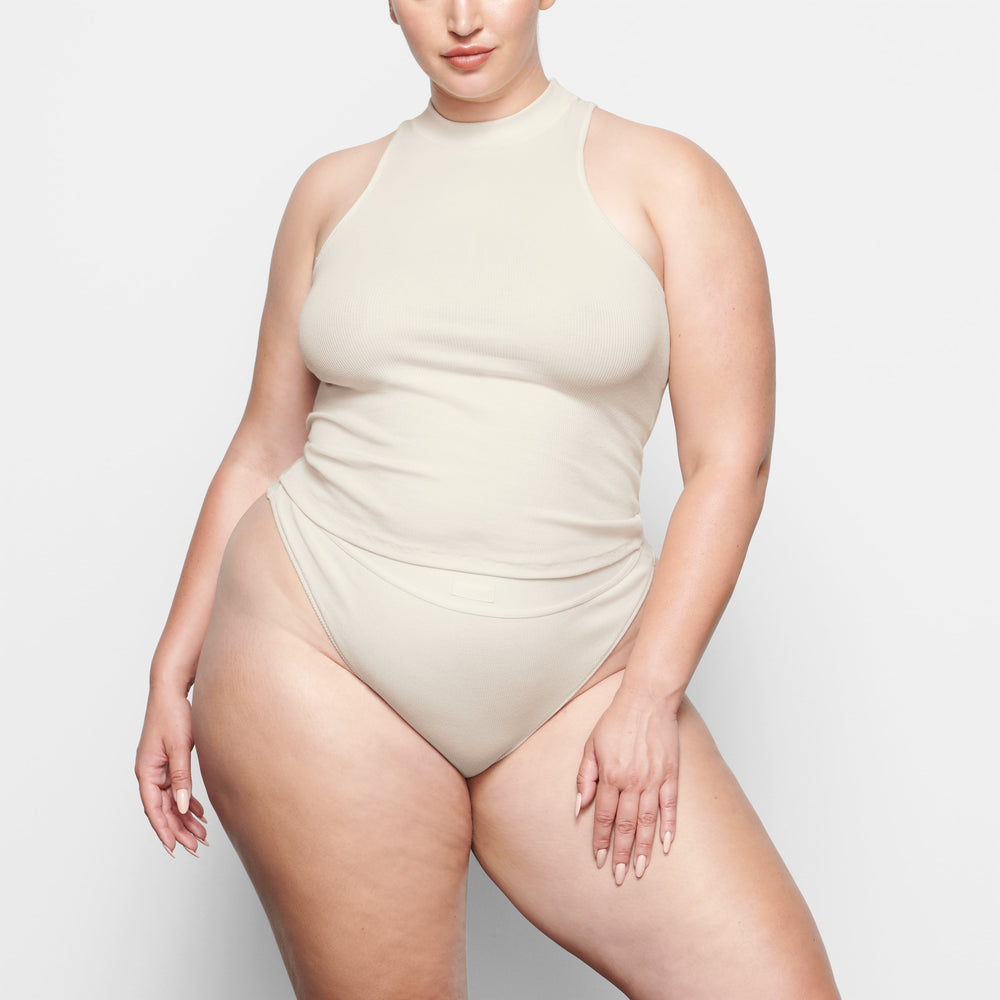 Skims COTTON RIB MID RISE Brief Wit | OYL-670491
