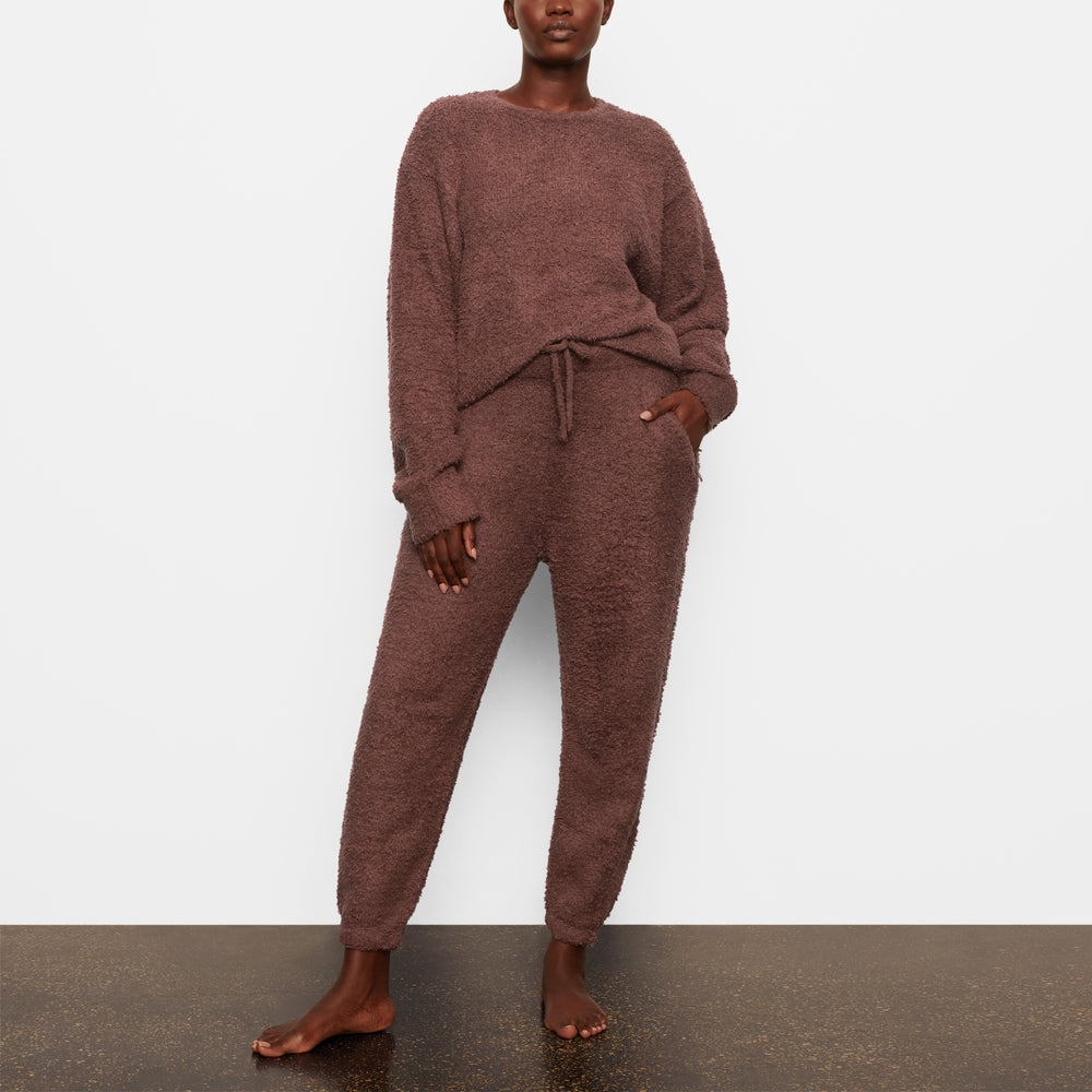 Skims COZY KNIT UNISEX Joggers Donkerrood | KJM-642870