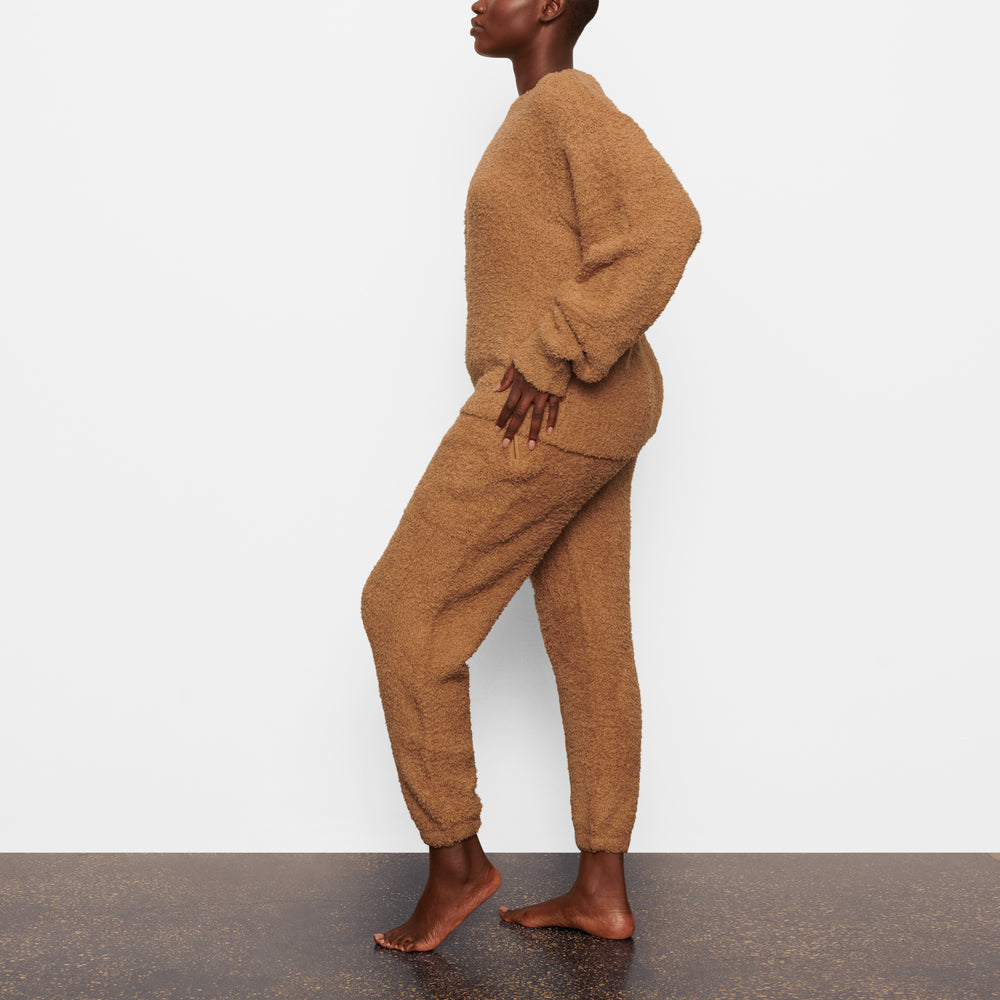 Skims COZY KNIT UNISEX Pullover Bruin | TQP-074186