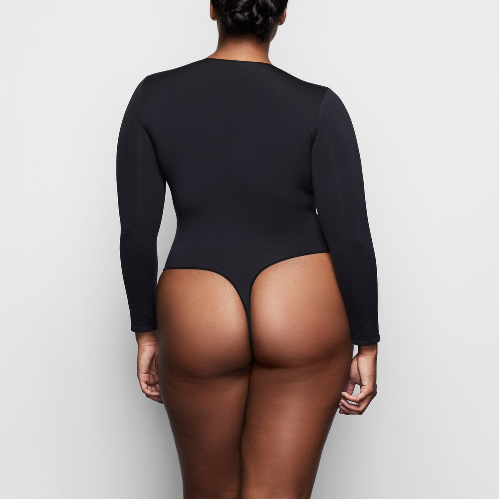 Skims ESSENTIAL CREW NECK Long Sleeve Bodysuit Zwart | YXV-425037