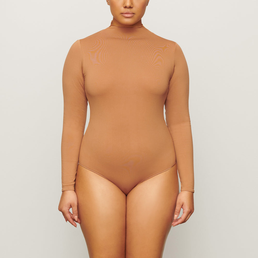 Skims ESSENTIAL MOCK NECK Long Sleeve Bodysuit Bruin | ASE-974680