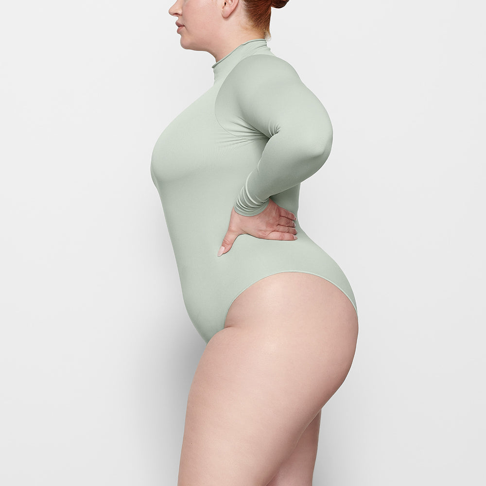Skims ESSENTIAL MOCK NECK Long Sleeve Bodysuit Lichtgroen | GLK-021673