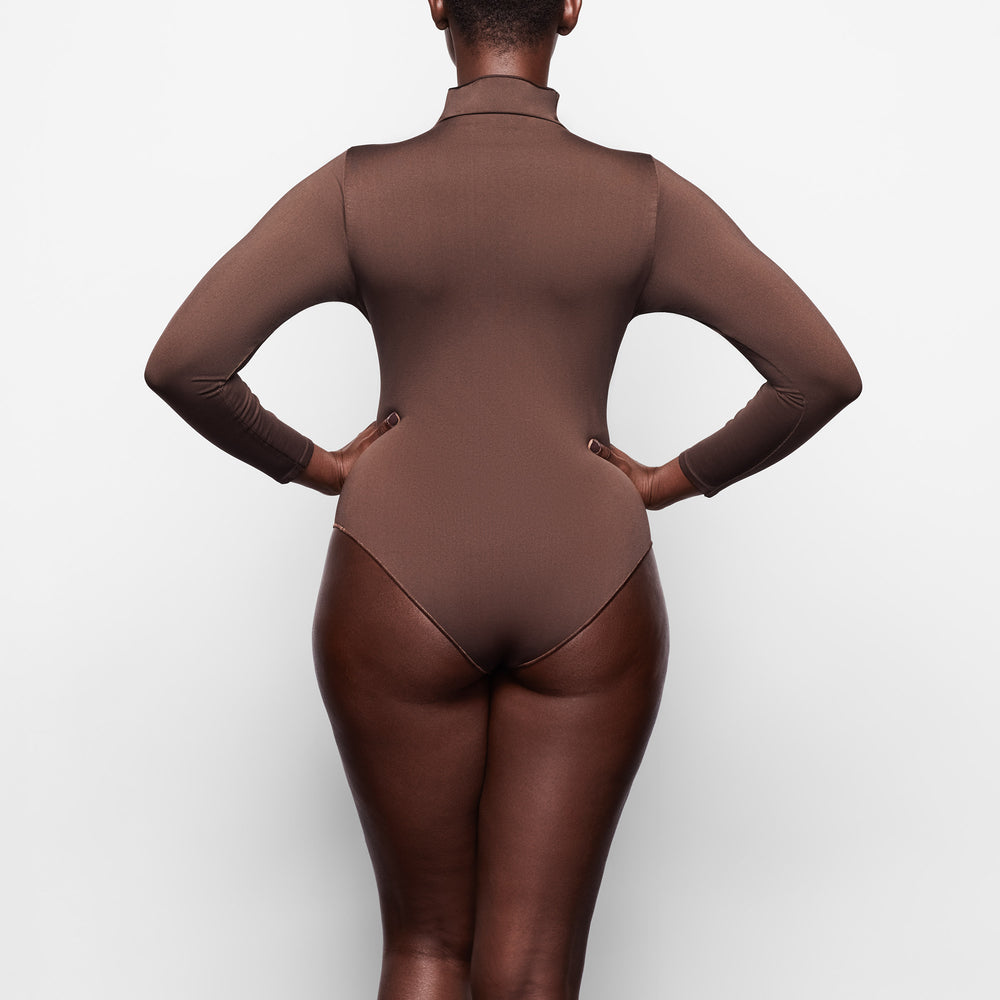 Skims ESSENTIAL MOCK NECK Long Sleeve Bodysuit Koffie | QXM-934025