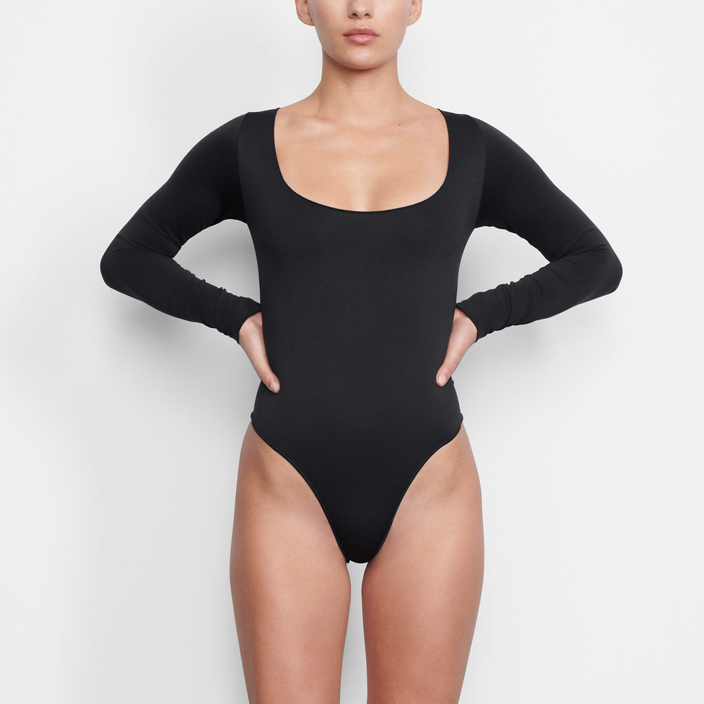 Skims ESSENTIAL SCOOP NECK Long Sleeve Bodysuit Zwart | BZI-549378