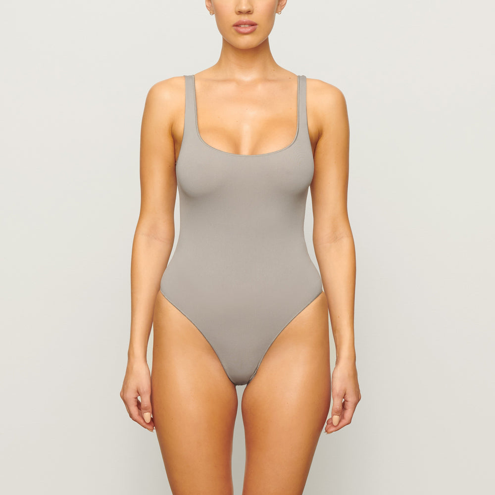 Skims ESSENTIAL Scoop Neck Bodysuit Grijs | YNP-019462