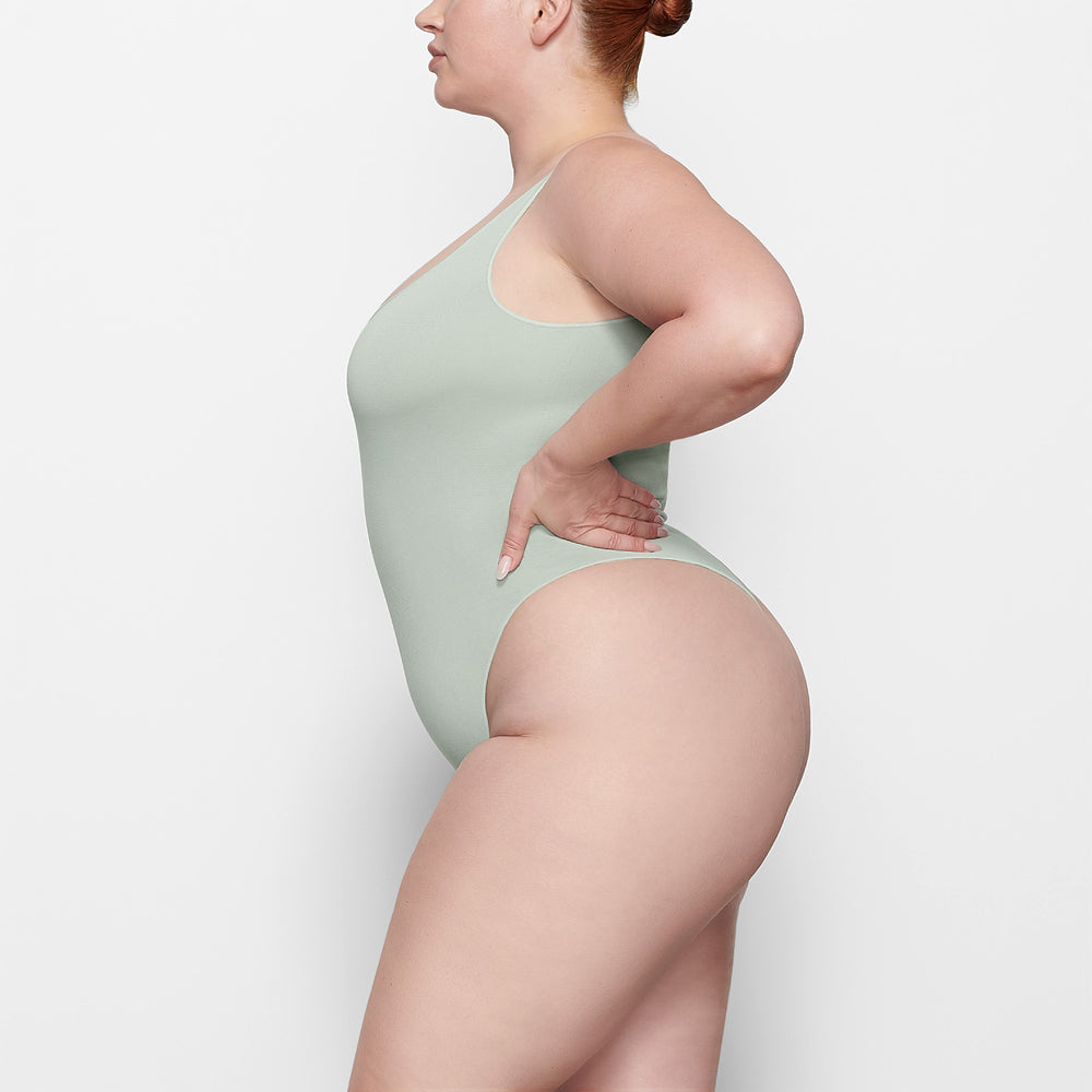 Skims ESSENTIAL Scoop Neck Bodysuit Lichtgroen | QGM-912304