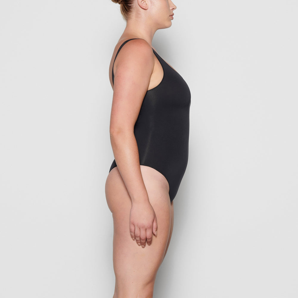 Skims ESSENTIAL Scoop Neck Bodysuit Zwart | INQ-069513