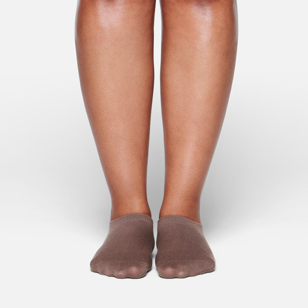 Skims EVERYDAY ANKLE Sokken Bruin | VMQ-568410