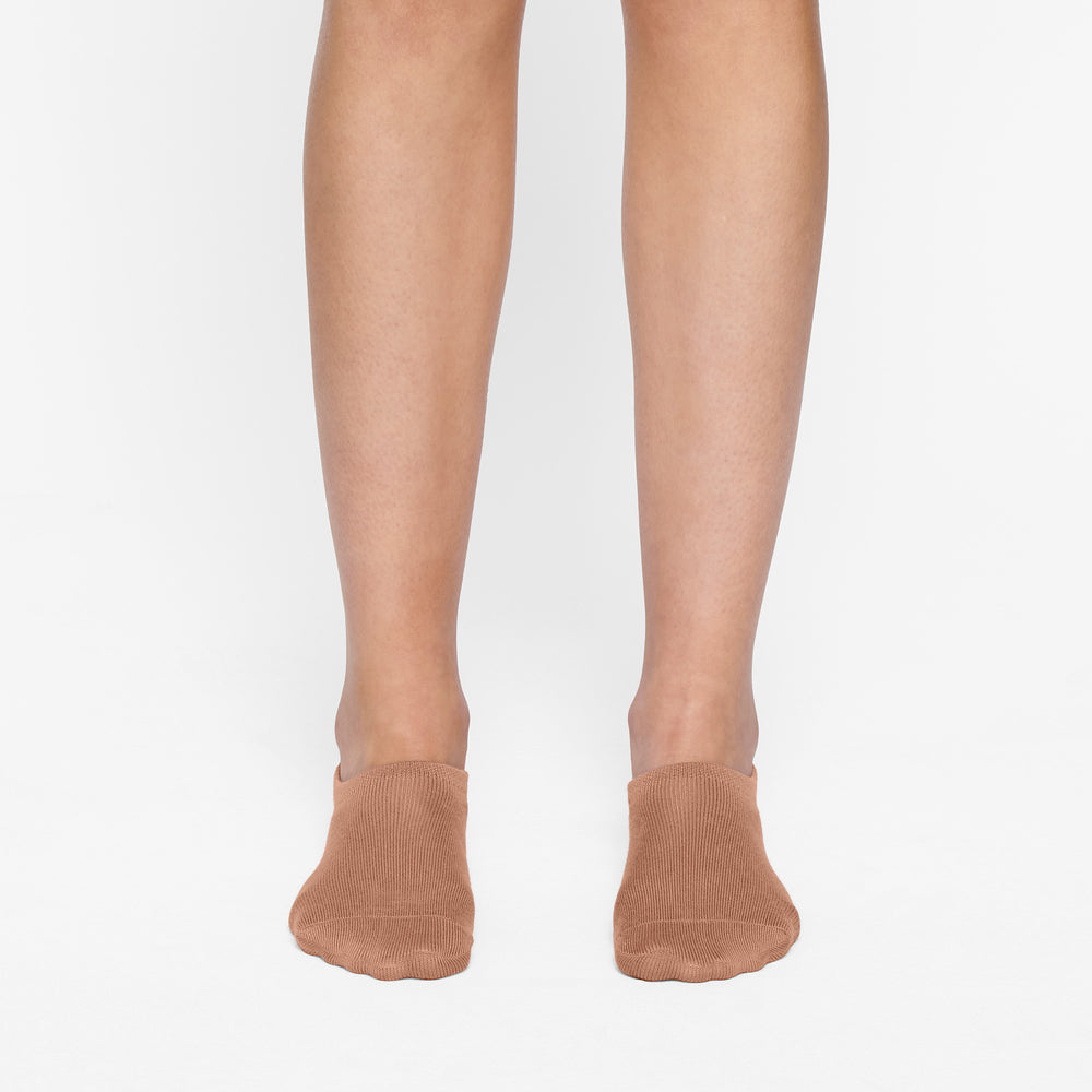 Skims EVERYDAY LOW RIB ANKLE Sokken Abrikoos | JPD-517092