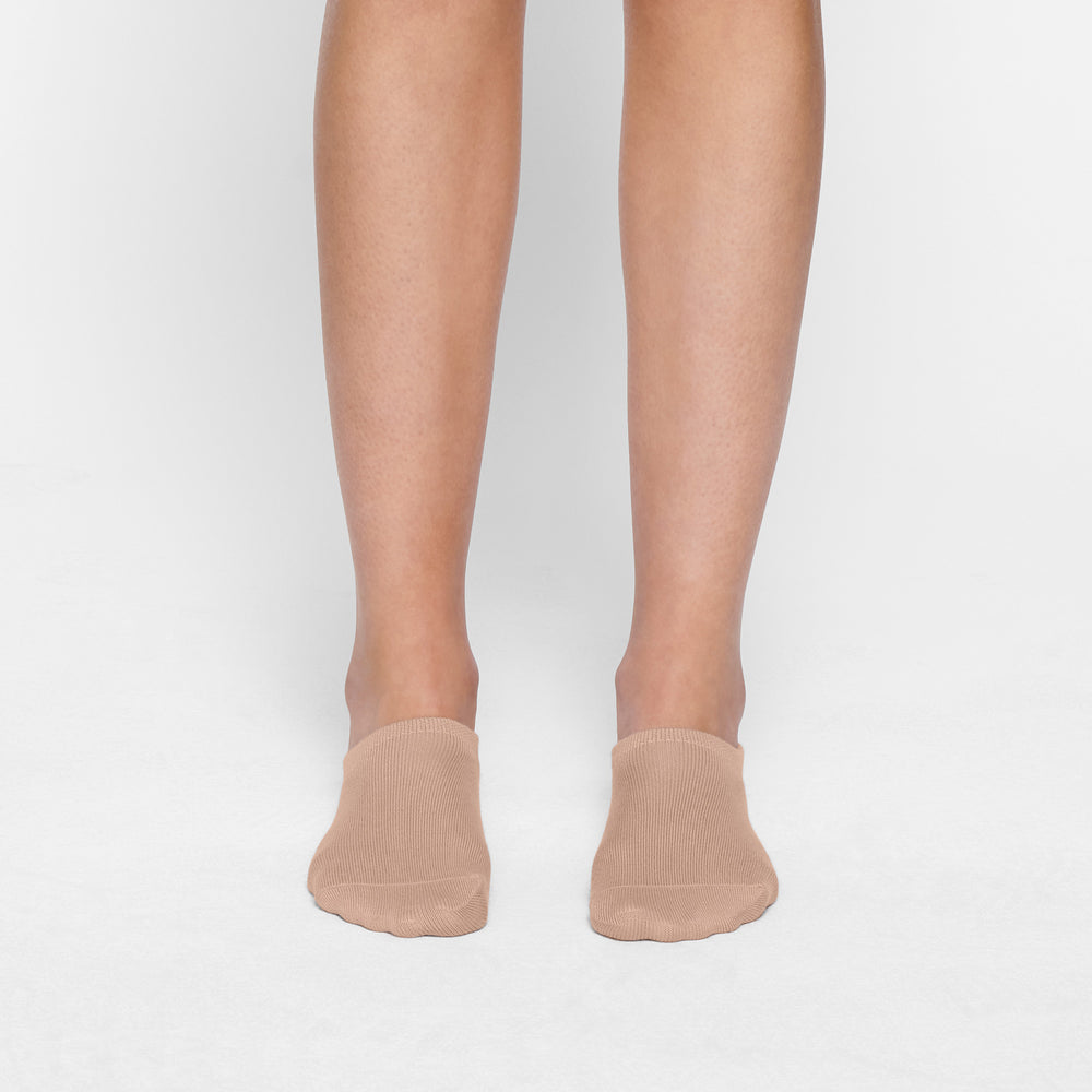 Skims EVERYDAY LOW RIB ANKLE Sokken Beige | RTB-269130
