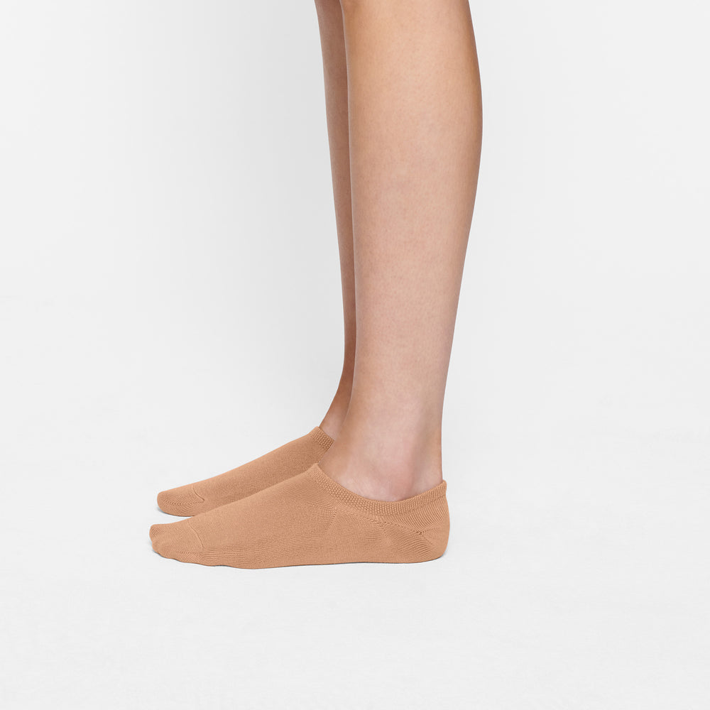 Skims EVERYDAY LOW RIB ANKLE Sokken Beige | VCO-127563
