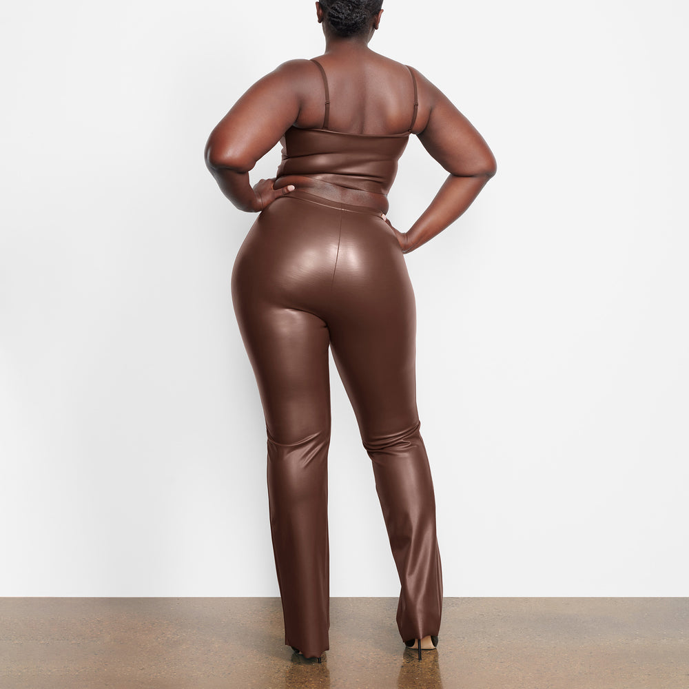 Skims FAUX LEATHER Bandeau Top Chocola | VAS-812056