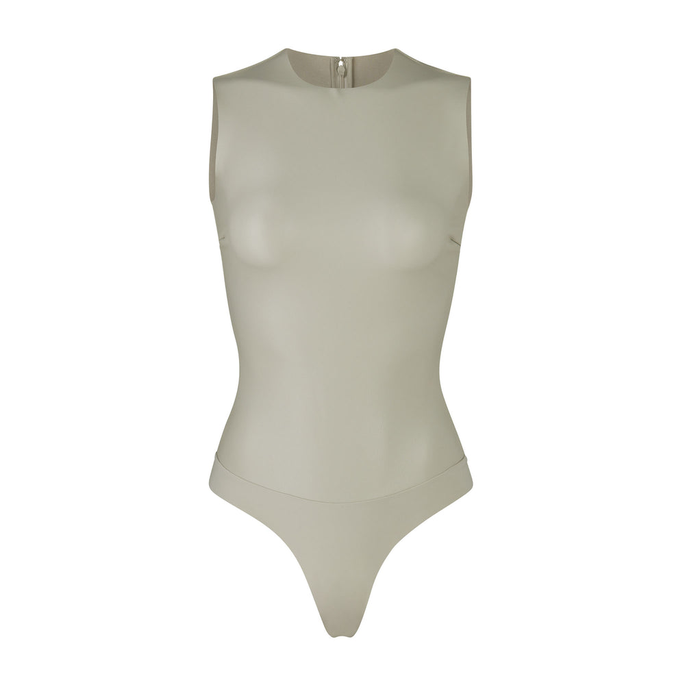 Skims FAUX LEATHER Crew Neck Bodysuit Wit | AZD-049352