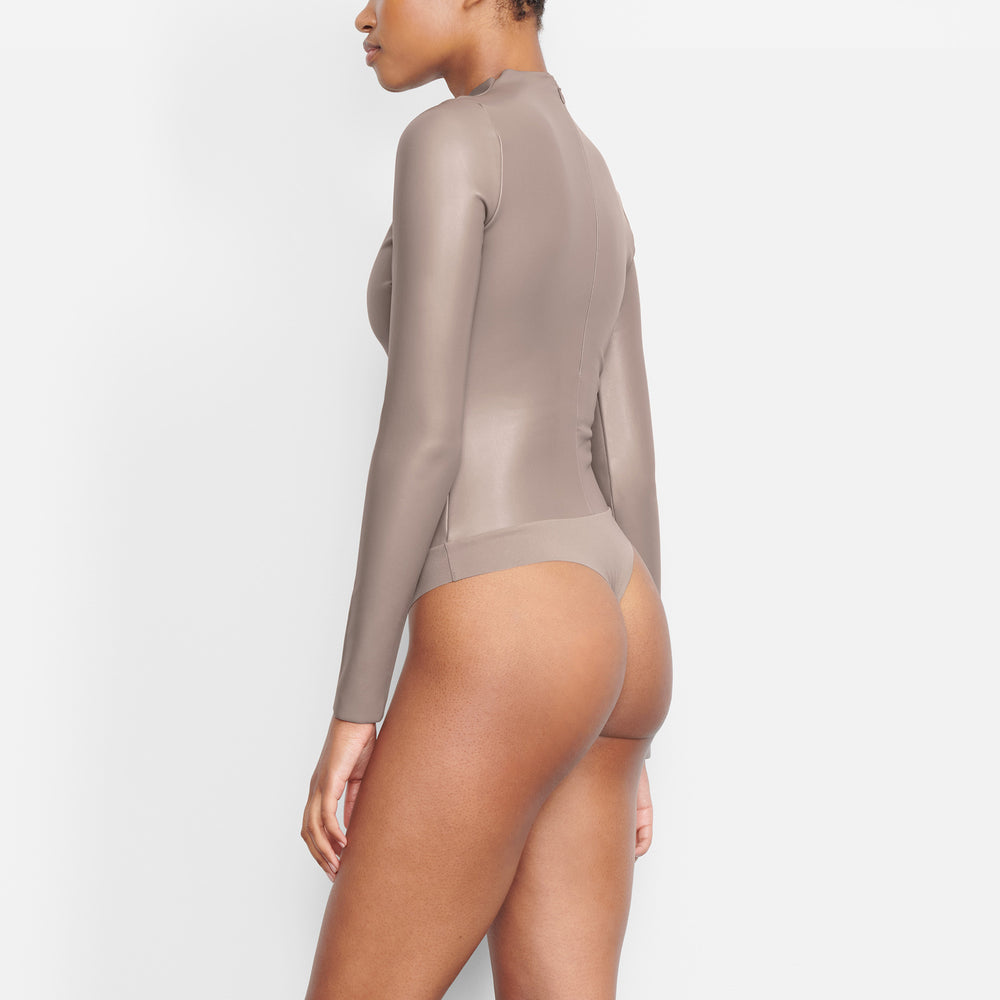 Skims FAUX LEATHER Mock Neck Bodysuit Zilver | KFW-360412