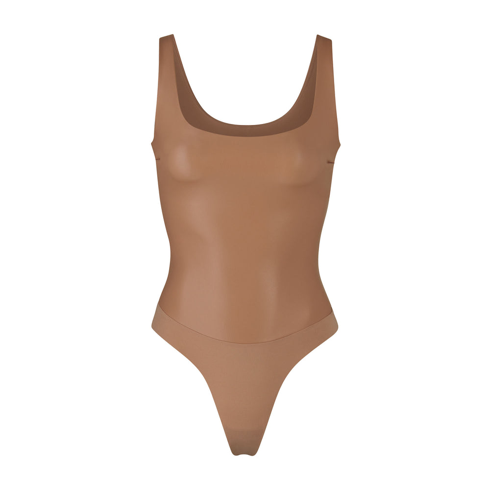 Skims FAUX LEATHER Scoop Neck Bodysuit Abrikoos | DMT-385961