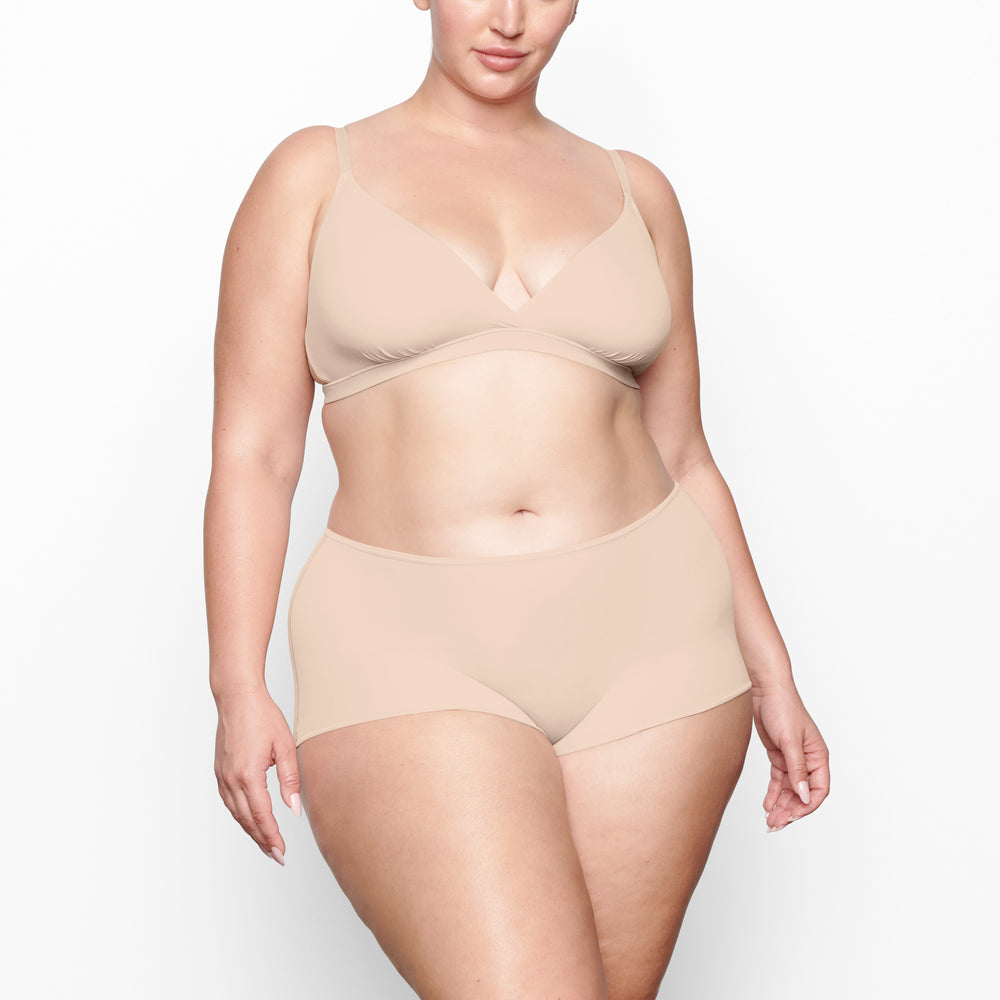 Skims FITS EVERYBODY Boy Short Beige | NHS-481902
