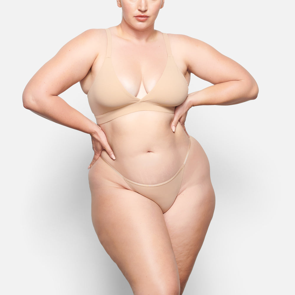 Skims FITS EVERYBODY CHEEKY STRING Bikini Beige | EYP-126897