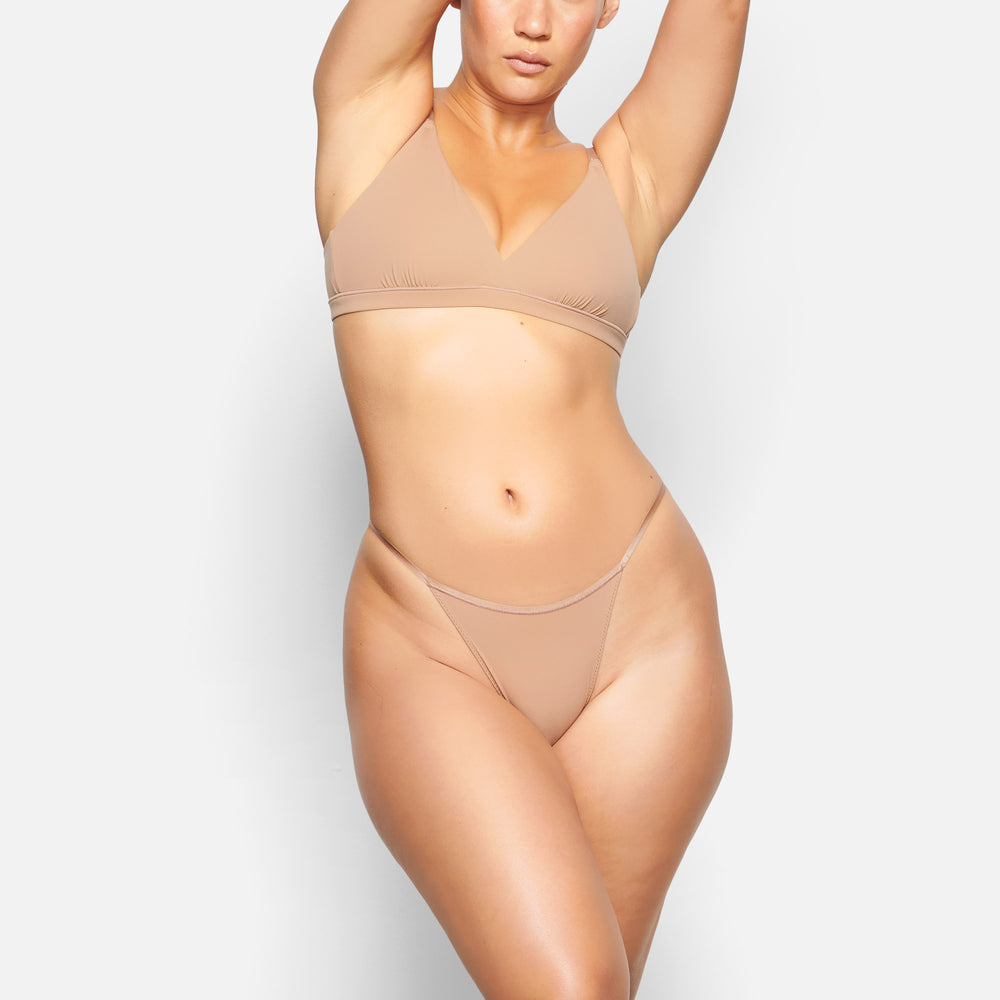 Skims FITS EVERYBODY CHEEKY STRING Bikini Abrikoos | KGM-528164