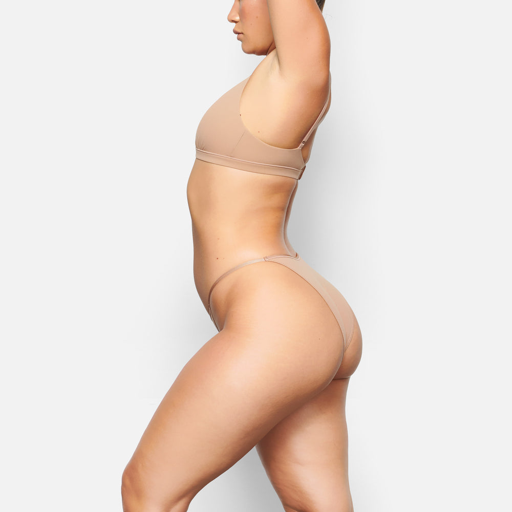 Skims FITS EVERYBODY CHEEKY STRING Bikini Abrikoos | KGM-528164