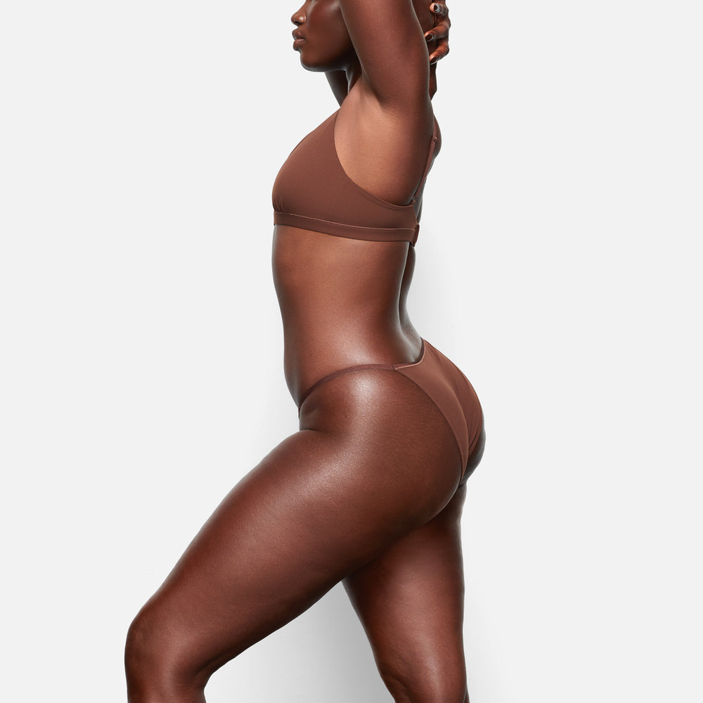 Skims FITS EVERYBODY CHEEKY STRING Bikini Chocola | KNQ-956834